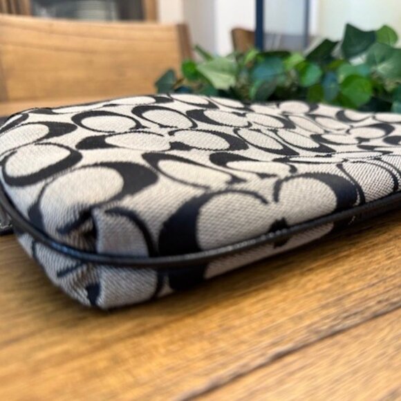 COACH Signature C Print Wristlet - Picture 13 of 15